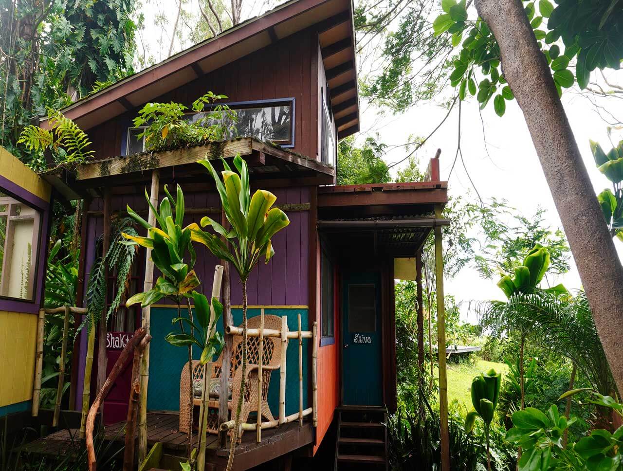 Shiva Residence exterior view - Earthsong Hawaii